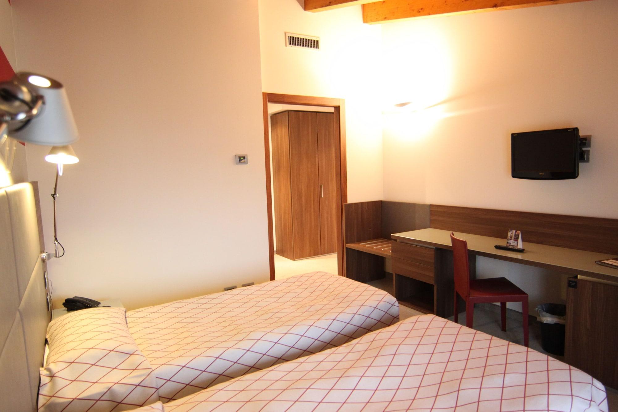 Hotel Del Parco Vigevano Eksteriør bilde